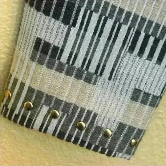 Badgley Mischka Unique Evening Formal Jacket
Women's Size Medium EUC - Picture 8 of 9